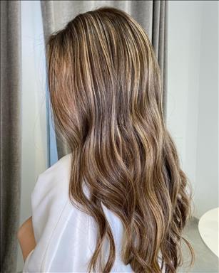 سالن زیبایی رنگ و لایت و کراتین تخصصی پردیس ظرافت  در  لنگرود