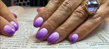 سالن زیبایی آموزش کاشت ناخن  در  لاهیجان