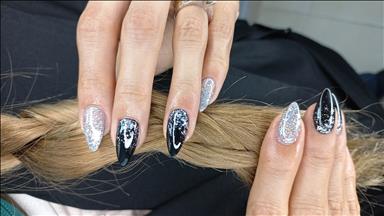 سالن زیبایی آموزش کاشت ناخن  در  لاهیجان