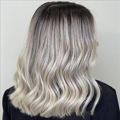 سالن زیبایی مرکز تخصصی رنگ و تراپی مو وستا  در  شهر ری