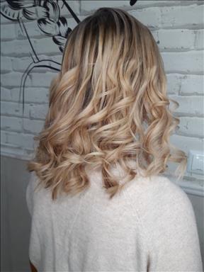 سالن زیبایی سالن زیبایی نگاه خاص  در  قم