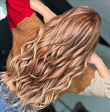 سالن زیبایی سالن زیبایی فاطمه خداوردی  در  کرج