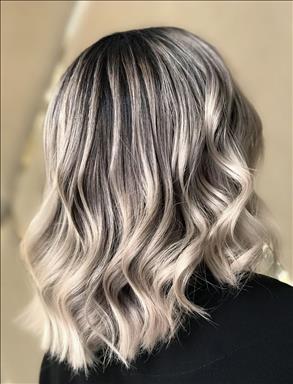 سالن زیبایی سالن زیبایی رخ طلایی  در  تهران