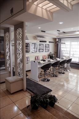 سالن زیبایی زیبایی فلورا  در  مشهد