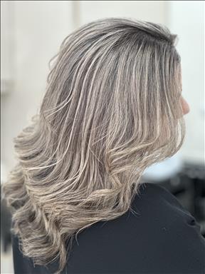 سالن زیبایی سالن زیبایی گل آرا  در  مشهد