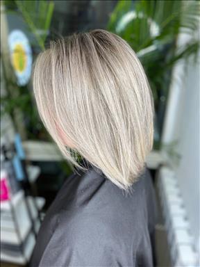 سالن زیبایی زیبایی الهه بیات  در  مشهد