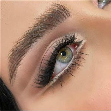 سالن زیبایی زیبایی عروس نازی  در  مشهد