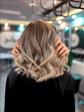 سالن زیبایی خدمات رنگ و لایت شایلین  در  مشهد