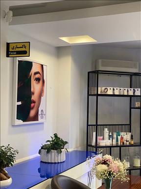 کلینیک زیبایی کلینیک نورا  در  مشهد