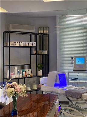 کلینیک زیبایی کلینیک نورا  در  مشهد