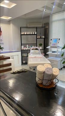 کلینیک زیبایی کلینیک نورا  در  مشهد