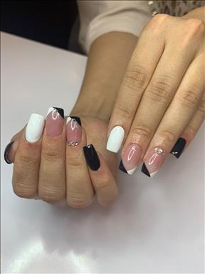 سالن زیبایی سالن زیبایی آذرنوش  در  آمل