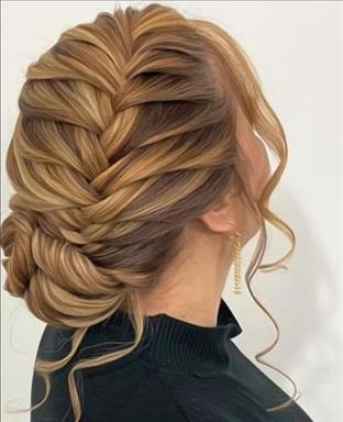 سالن زیبایی سالن زیبایی و اموزشگاه   در  اردبیل