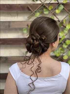 سالن زیبایی سالن زیبایی آرزو ضیافتی  در  مشهد