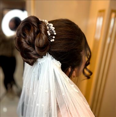 سالن زیبایی سالن زیبایی الهام رنگ آمیز  در  اصفهان