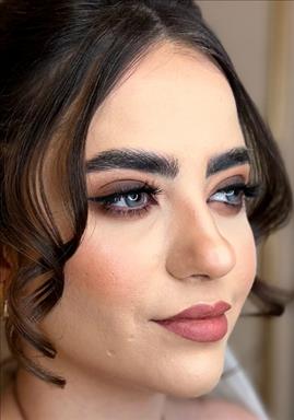 سالن زیبایی سالن زیبایی الهام رنگ آمیز  در  اصفهان