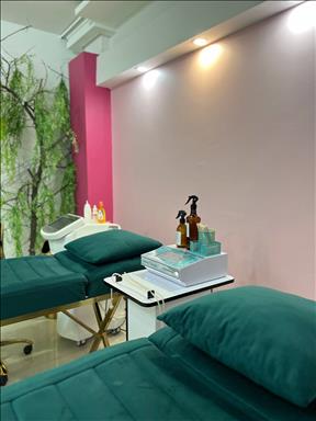 کلینیک زیبایی کلینیک زیبایی خانم دکتر عقیلی  در  مشهد