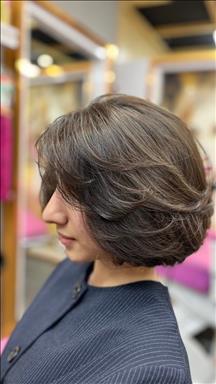 سالن زیبایی مرکز تخصصی کوتاهی مو حافظی  در  مشهد