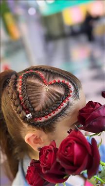 سالن زیبایی آموزشگاه مراقبت و زیبایی آینه شهر  در  مشهد