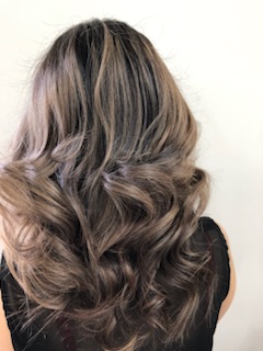 سالن زیبایی سالن زیبایی آپامه  در  رشت