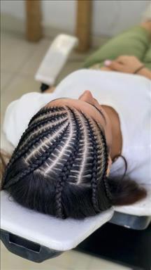 سالن زیبایی سالن تخصصی عروس الهه بیات  در  مشهد