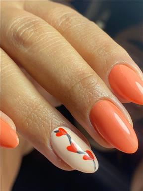 سالن زیبایی خدمات ناخن پردیس  در  آمل