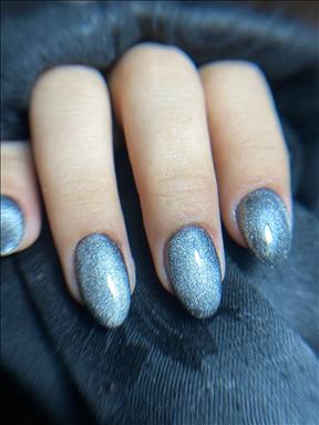 سالن زیبایی خدمات  کاشت ناخن پردیس  در  آمل