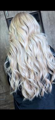 سالن زیبایی زیبایی تی تو(تخصصی رنگ و لایت)  در  مشهد