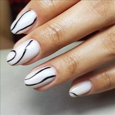 سالن زیبایی نیل آرتیست فرزانه  در  مشهد