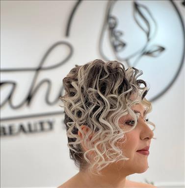 سالن زیبایی زیبایی سحر  در  مشهد