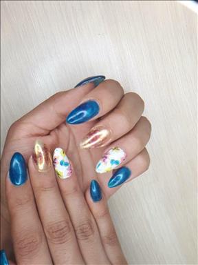 سالن زیبایی سالن آرایش و زیبایی صنم  در  کرمانشاه