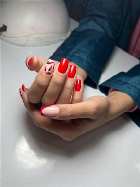 سالن زیبایی کاشت ناخن الهه افخم  در  مشهد