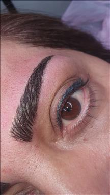 سالن زیبایی آرایش دائم هانی دلیر  در  مشهد