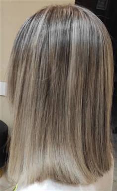 سالن زیبایی سیاه و سپید  در  اراک