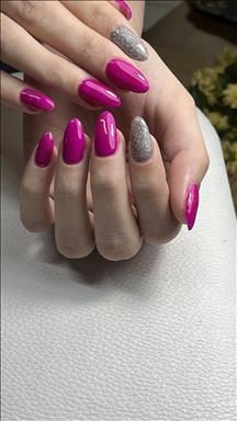 سالن زیبایی مانلی نیل ارت  در  مشهد