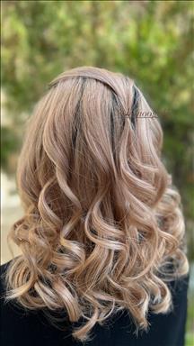 سالن زیبایی زیبایی بانو گلی  در  مشهد