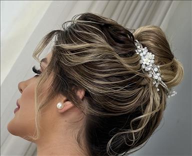 سالن زیبایی میکاپ زینب نیازی  در  مشهد