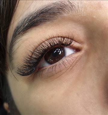 سالن زیبایی اکستنشن مژه دلارام  در  مشهد