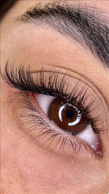 سالن زیبایی اکستنشن مژه دلارام  در  مشهد