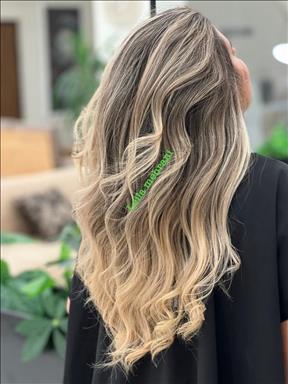 سالن زیبایی رنگ و لایت لیلا مهرانی  در  کرج