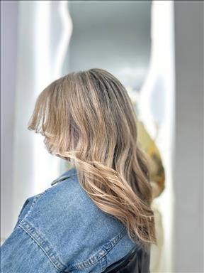 سالن زیبایی مرکز تخصصی مو ژینوس  در  سنندج