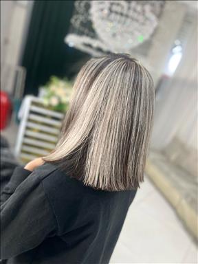 سالن زیبایی زیبایی دلیله  در  الیگودرز