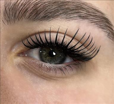 سالن زیبایی سالن تخصصی مژه لیا صالحی   در  قائم شهر