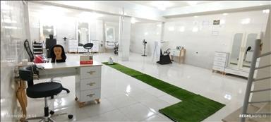 سالن زیبایی سالن زیبایی اریس  در  بروجن