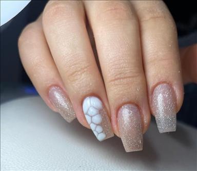 سالن زیبایی سالن زیبایی آنیسا  در  نور