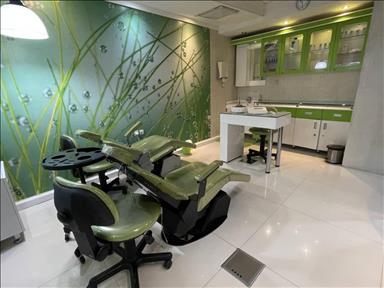 سالن زیبایی آکادمی تخصصی آرایش دائم ناهید سیفی (دنیای زیبایی)  در  مشهد