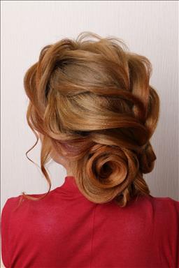 سالن زیبایی زیبایی قیچی طلایی  در  مشهد