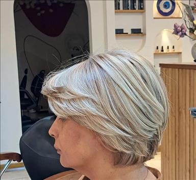 سالن زیبایی سالن زیبایی فریال  در  آمل