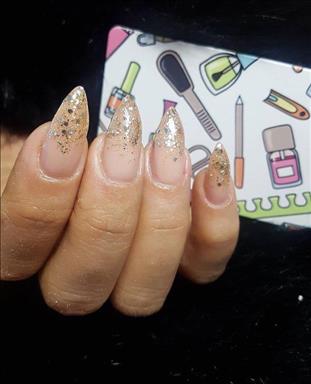 سالن زیبایی خانه ناخن آریاس  در  تهران