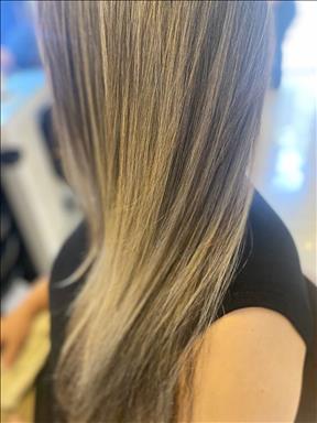 سالن زیبایی سالن زیبایی فرا  در  مشهد